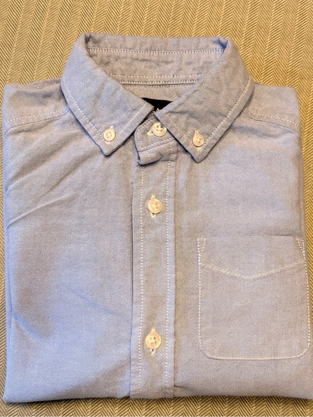 The Children’s Place Boys 5/6 Blue Oxford Button Down Shirt